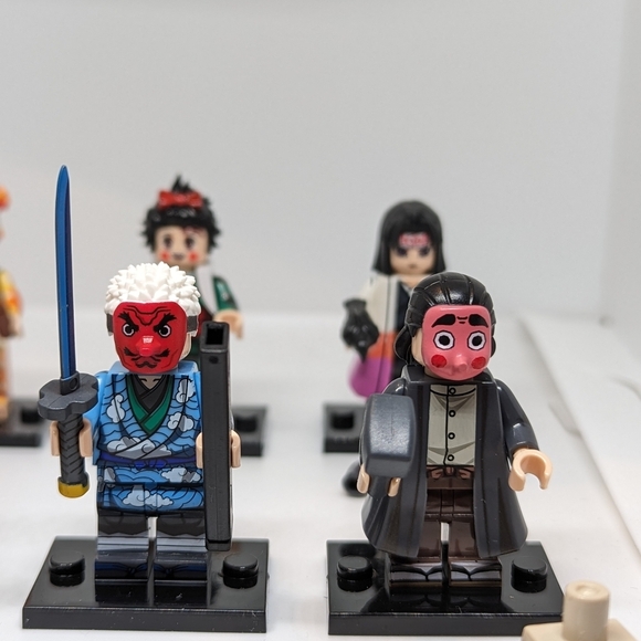 8 Minifigures- Demon Slayer Anime Building Block Toy Collectors Action Figures - Picture 2 of 16